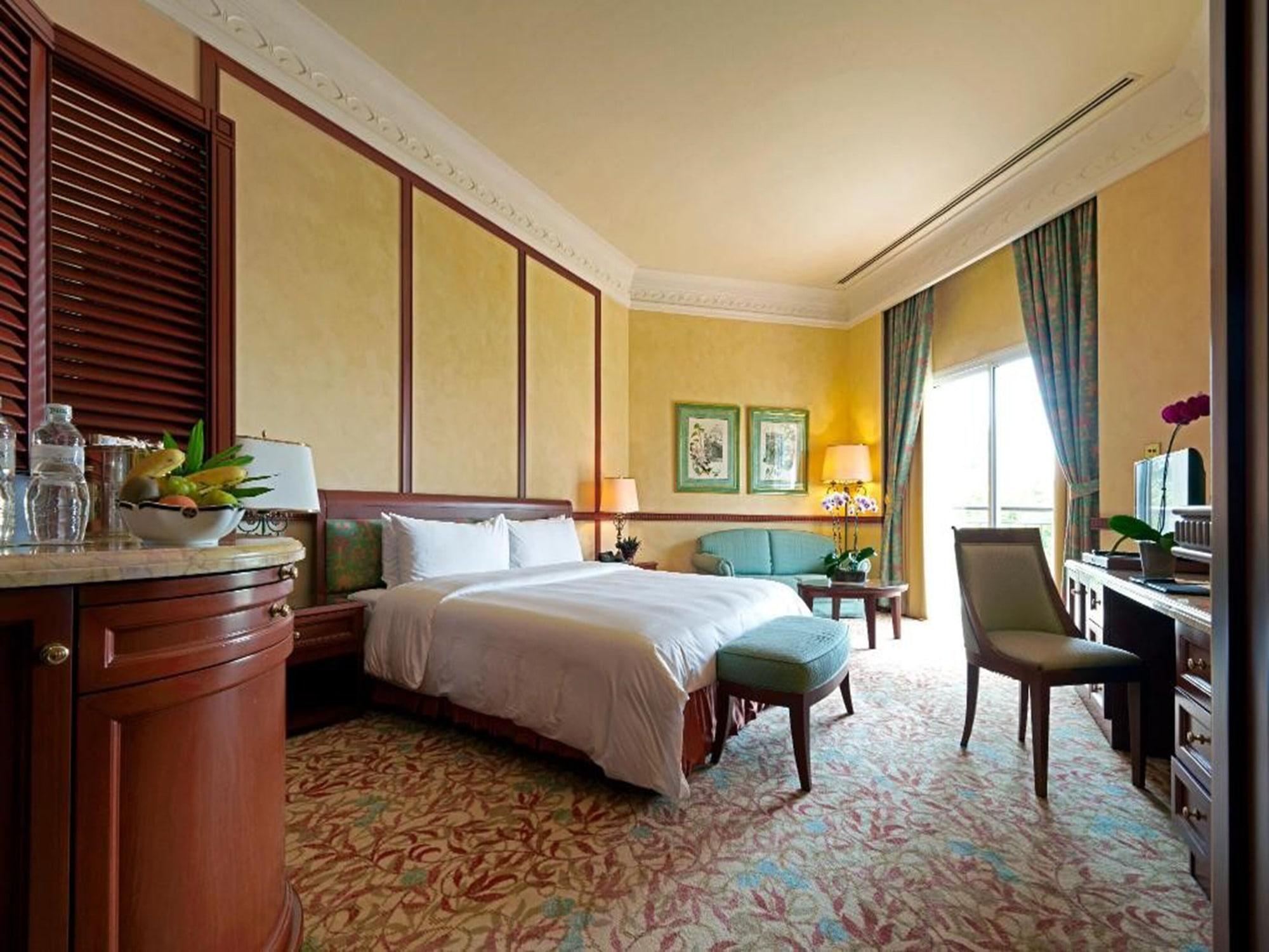 Empire Hotel And Country Club Brunei Bandar Seri Begawan Exteriör bild